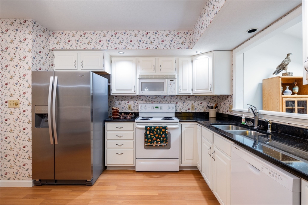 15 B Castle Hill Rd. B
