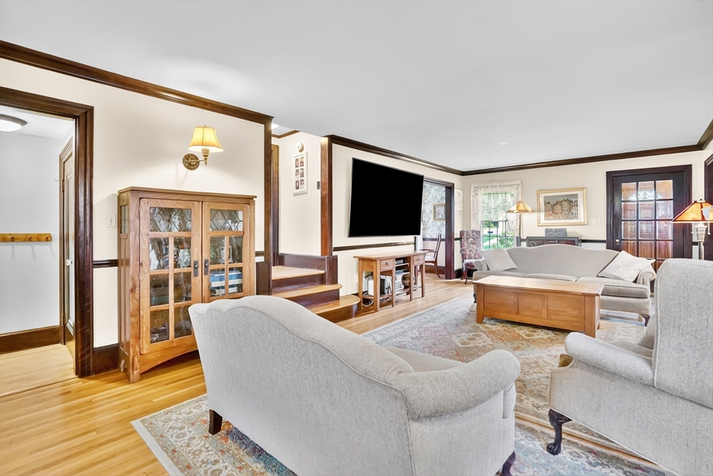 146 Bellevue Ave, Springfield, MA Photo #17
