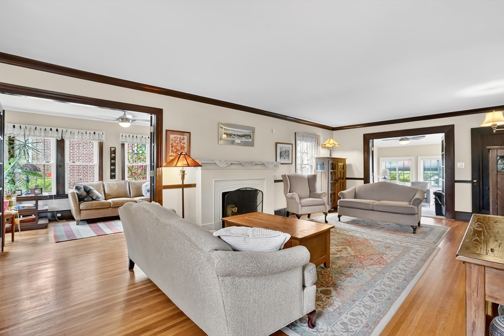 146 Bellevue Ave, Springfield, MA Photo #14