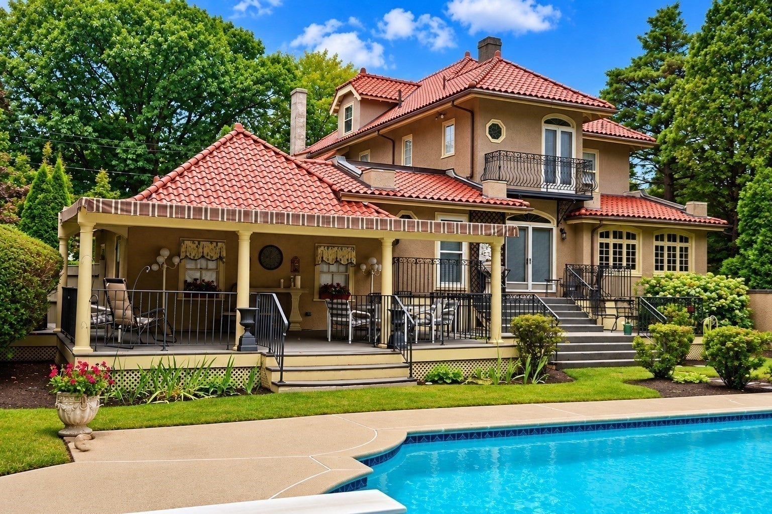 131 Fair Oaks Park