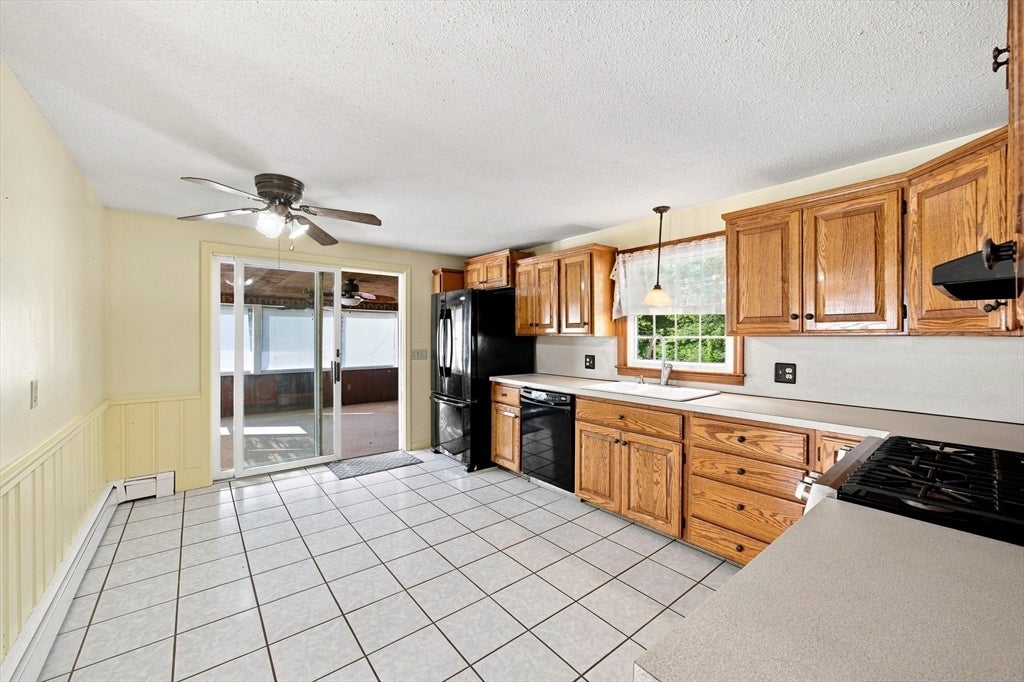28 River Park Dr, Hampden, MA, 28 River Park Dr, Hampden, MA Photo #6
