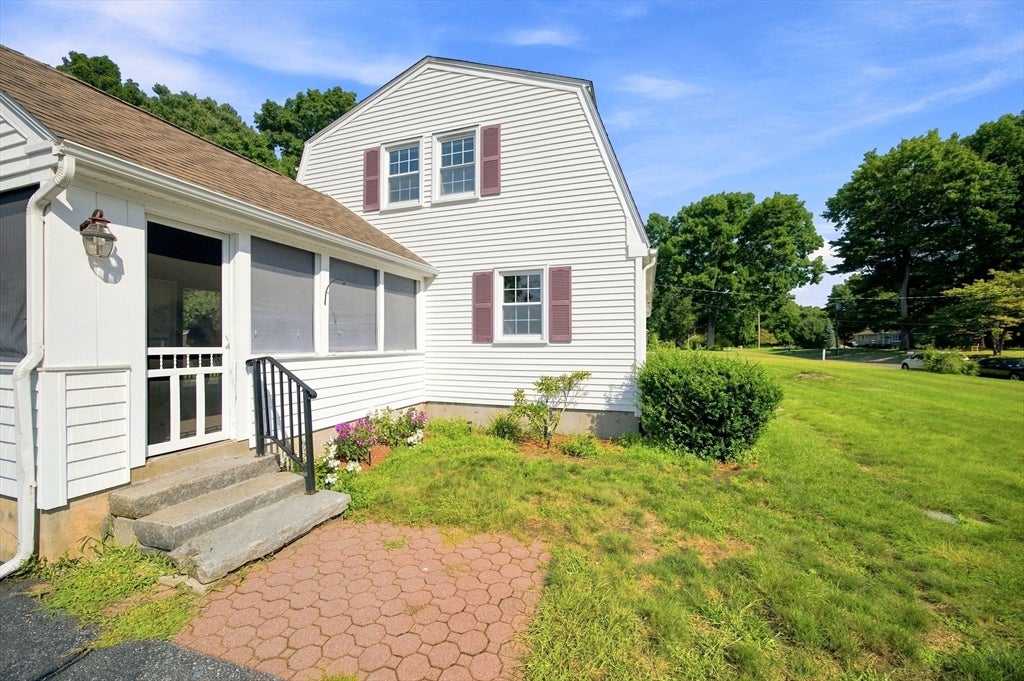 28 River Park Dr, Hampden, MA, 28 River Park Dr, Hampden, MA Photo #2