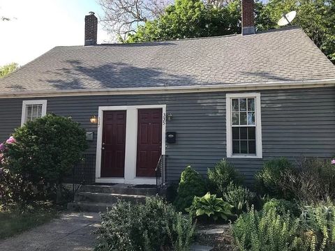 Photo of 335 Elliot Street #335, Newton, MA 02465 (MLS # 73530970)