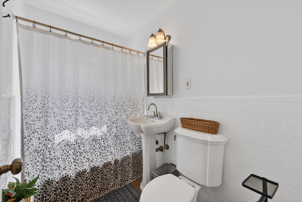 21 Hammond Pond Prkw PKWY #2, Newton, MA Photo #21
