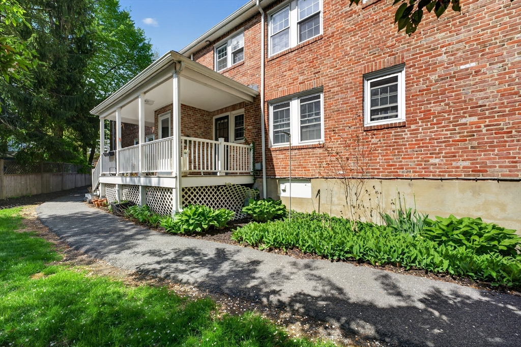 21 Hammond Pond Prkw PKWY #2, Newton, MA Photo #6