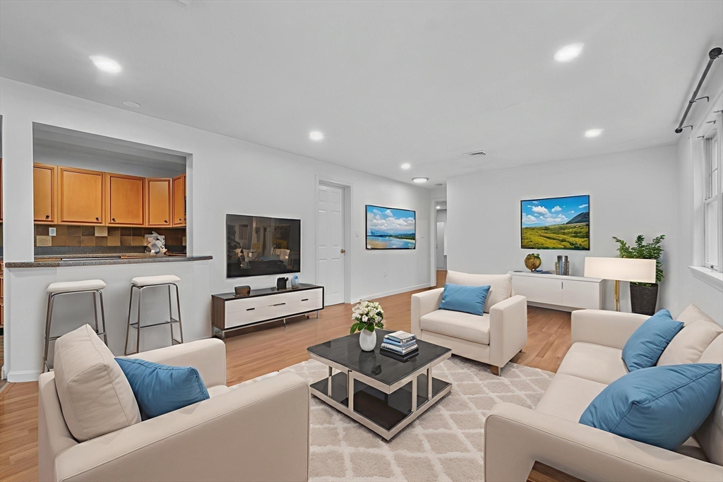14 Webb Place 1B
