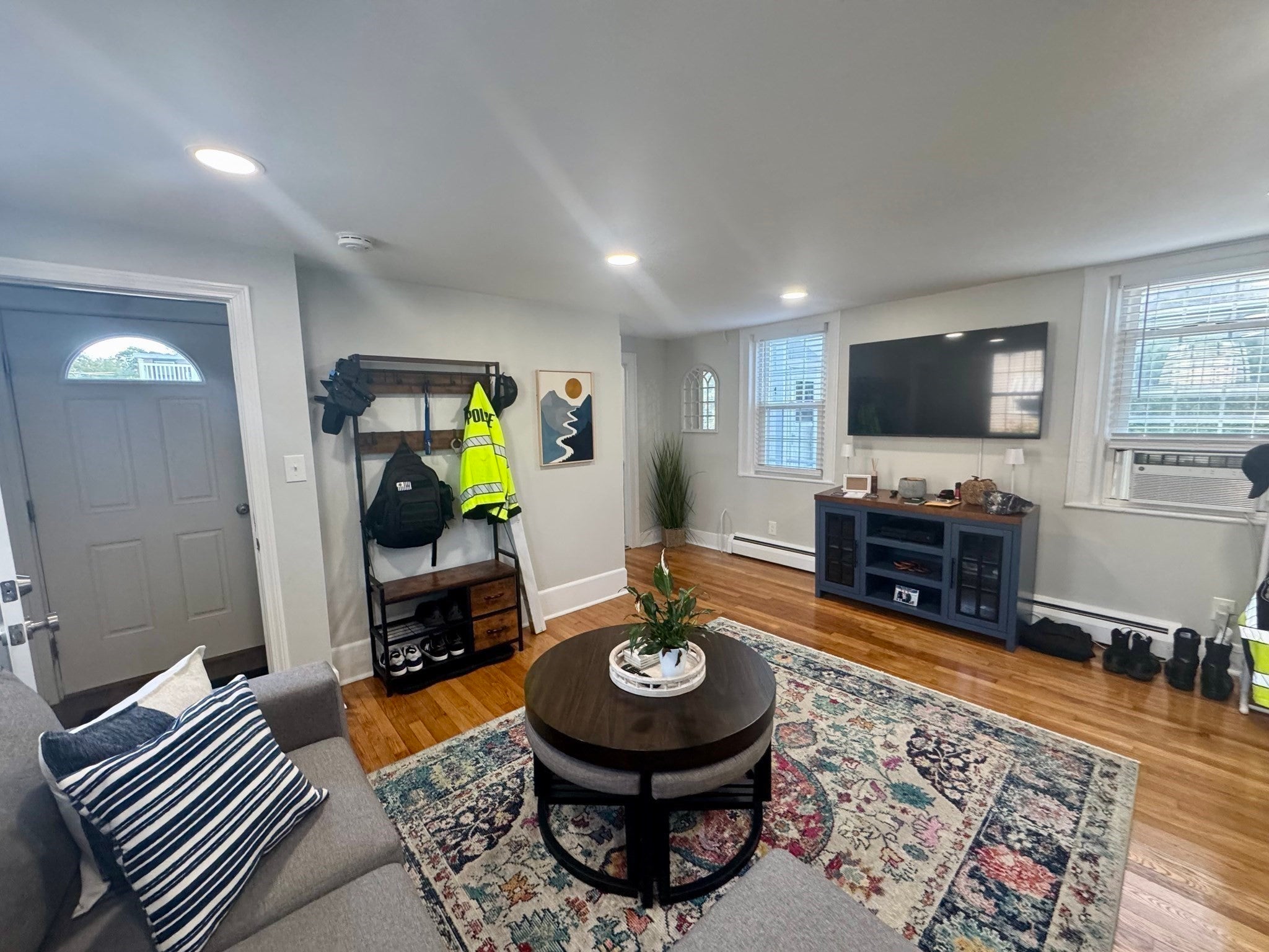 198 Main St 1 North