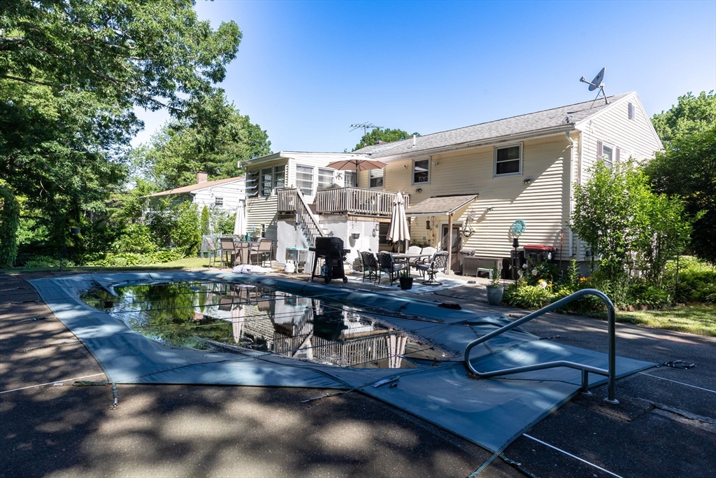 14 Highfield Dr