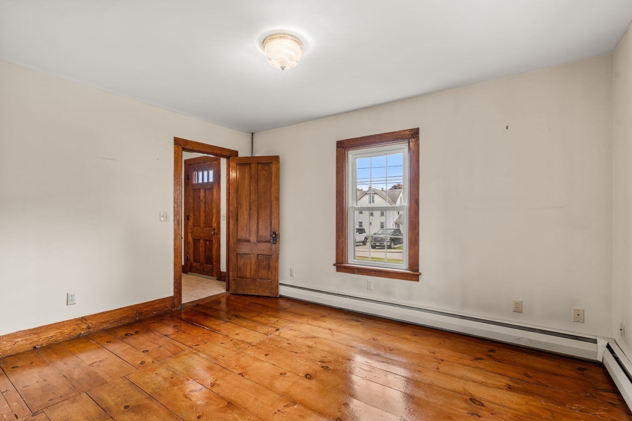106 Chestnut St, Southbridge, MA Photo #22