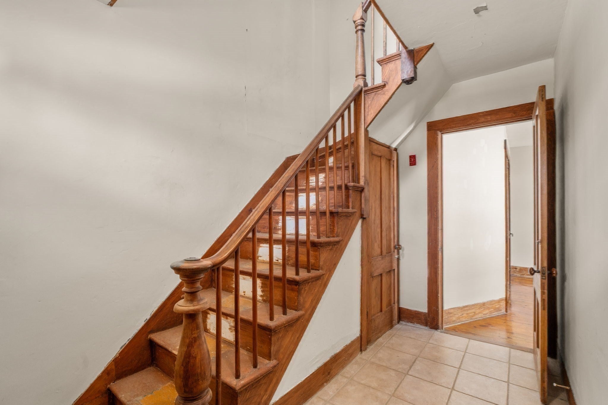 106 Chestnut St, Southbridge, MA Photo #17