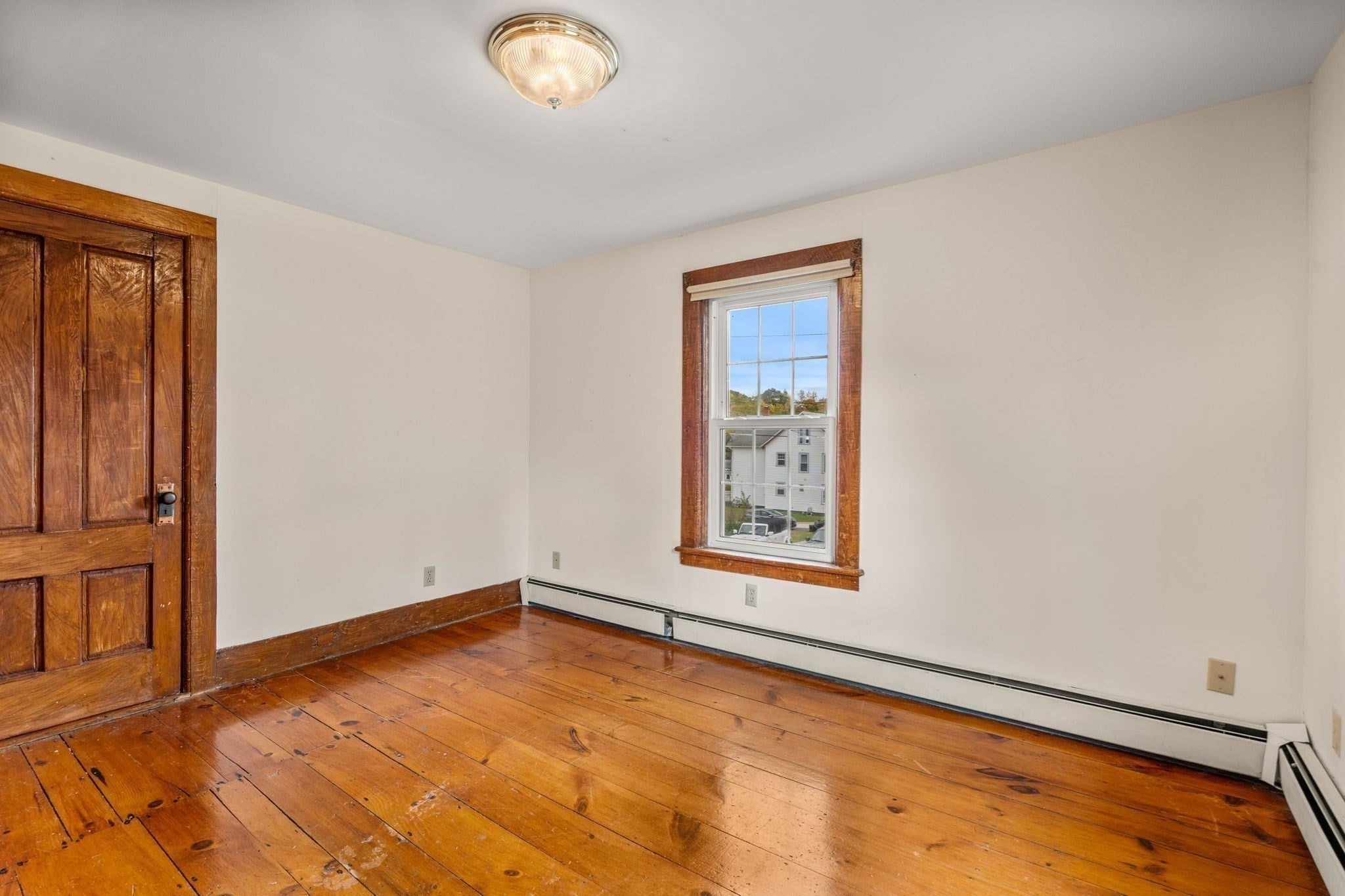 106 Chestnut St, Southbridge, MA Photo #24