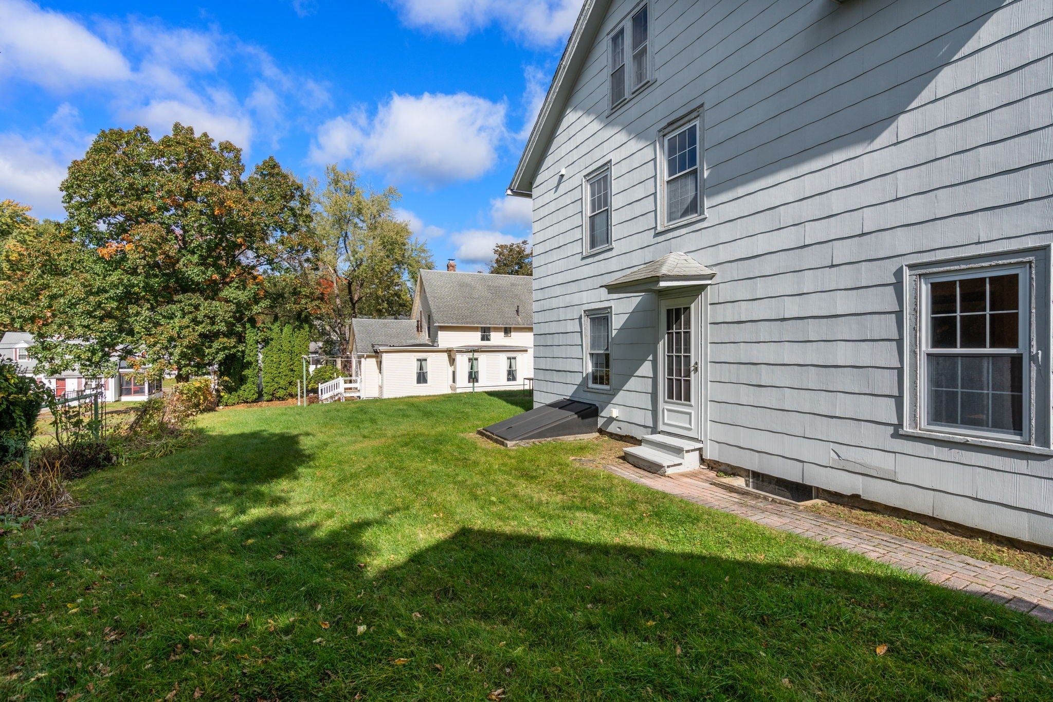 106 Chestnut St, Southbridge, MA Photo #39