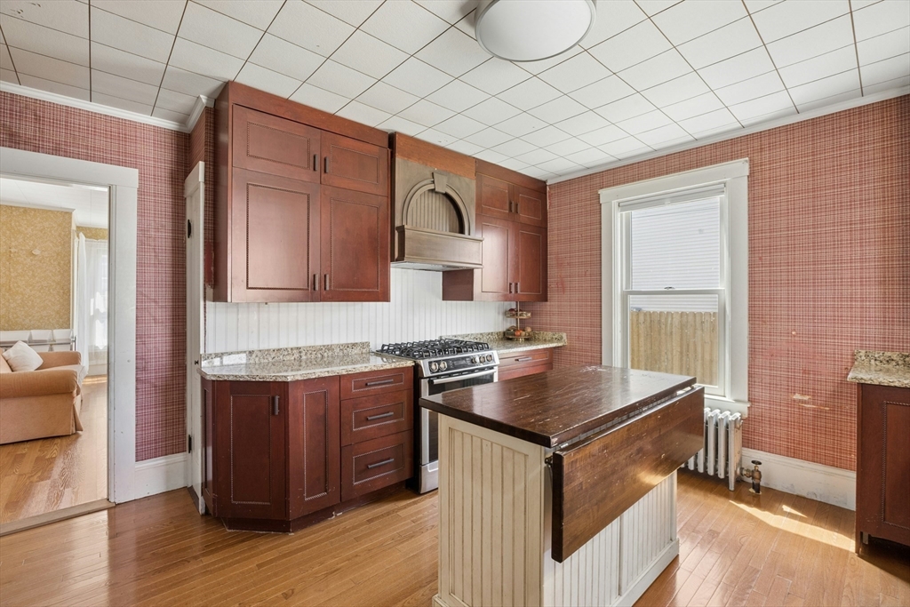 216 Walnut Street, Clinton, MA Photo #11