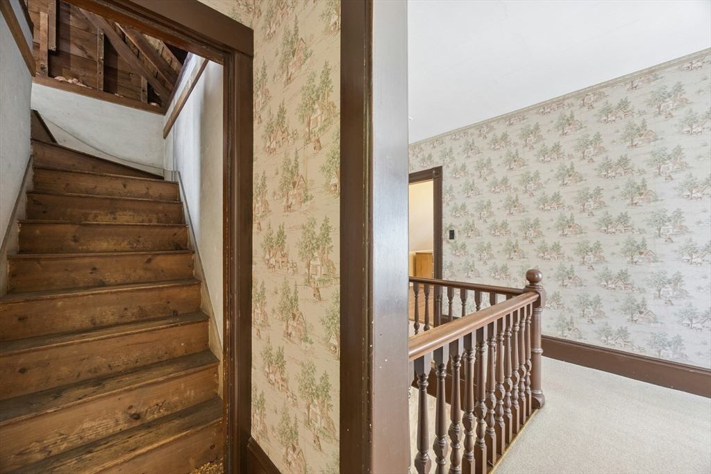 216 Walnut Street, Clinton, MA Photo #33