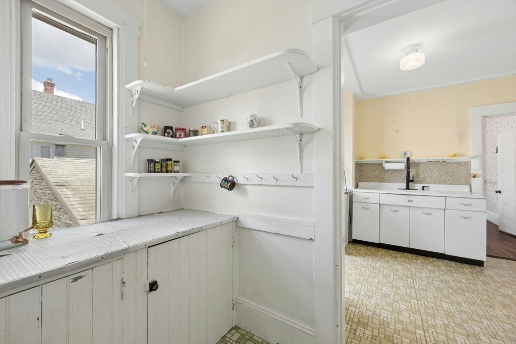 216 Walnut Street, Clinton, MA Photo #14