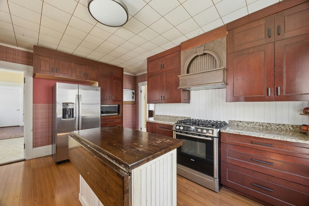 216 Walnut Street, Clinton, MA Photo #10