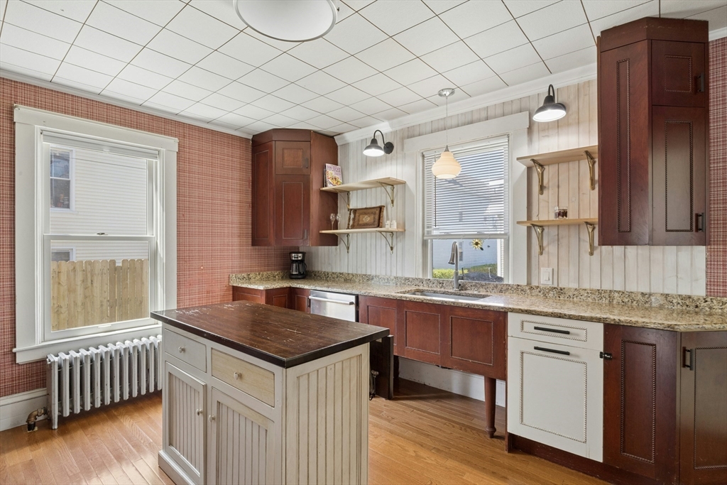 216 Walnut Street, Clinton, MA Photo #9