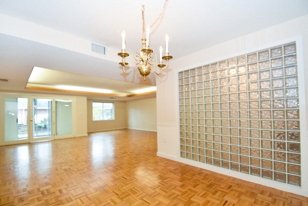 166 Place Ln 166