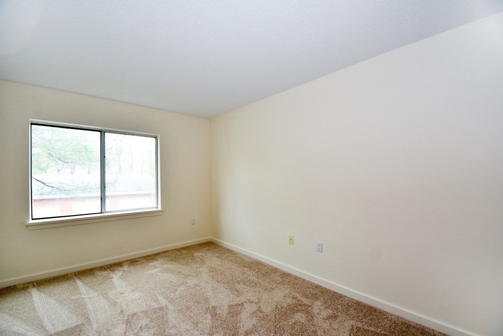 166 Place Ln #166, Woburn, MA Photo #12