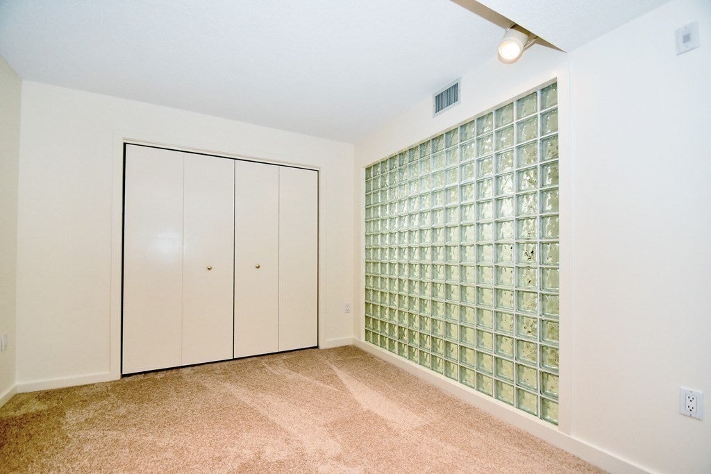166 Place Ln #166, Woburn, MA Photo #9