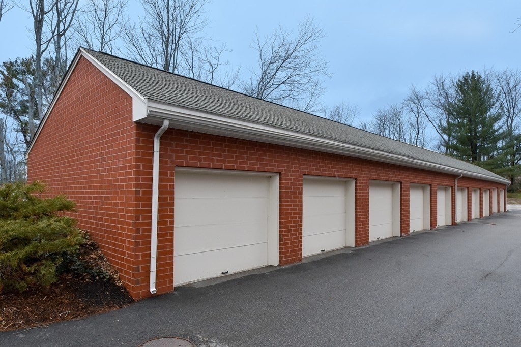 166 Place Ln #166, Woburn, MA Photo #21