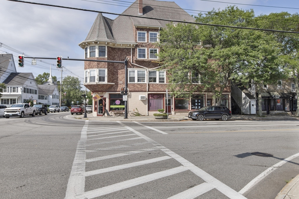 Medfield, Massachusetts 02052, United States, ,1 BathroomBathrooms,Residential,Active,207226