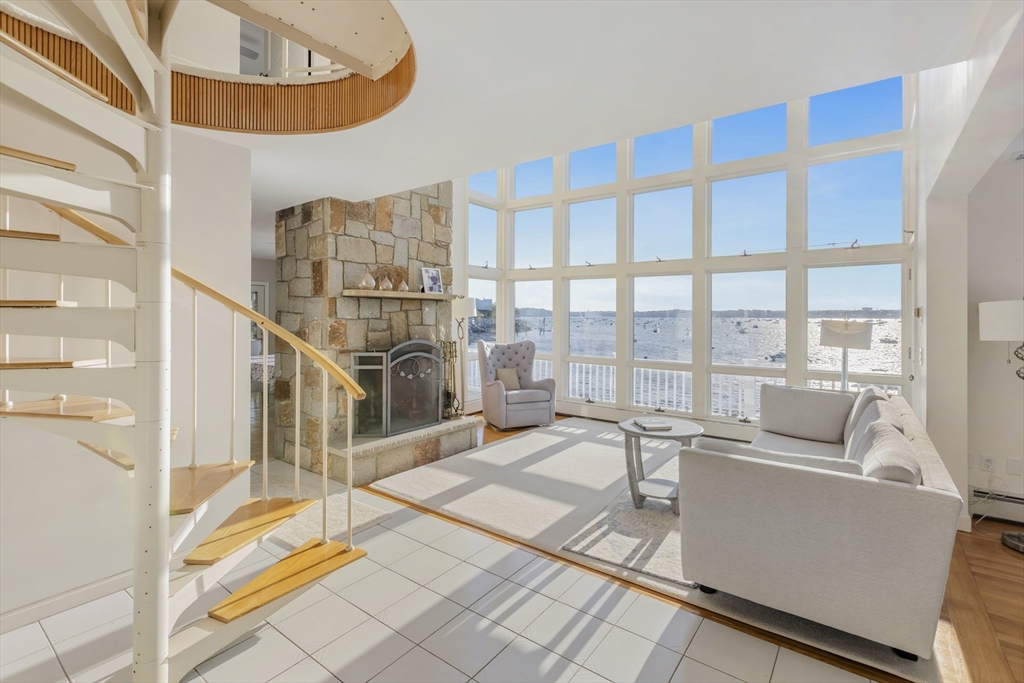 89 Naugus Ave