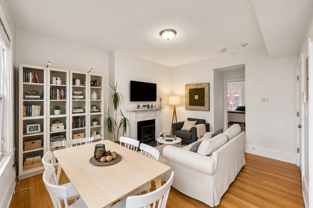 62 West Cedar ST #C, Boston, MA Photo #1