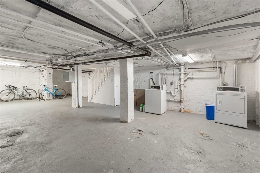 62 West Cedar ST #C, Boston, MA Photo #12