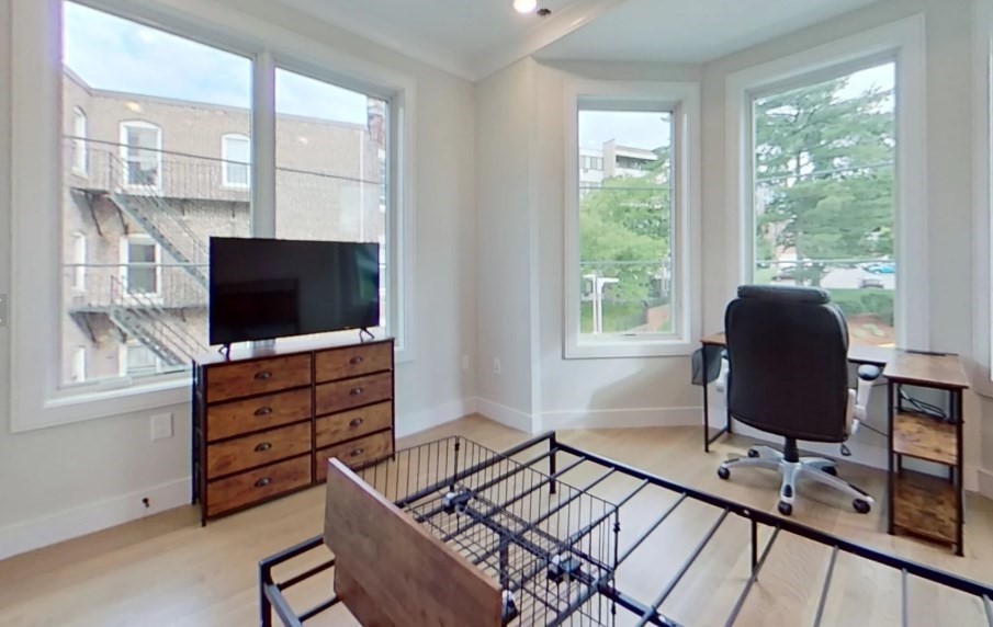 104-106 Warren St. 6