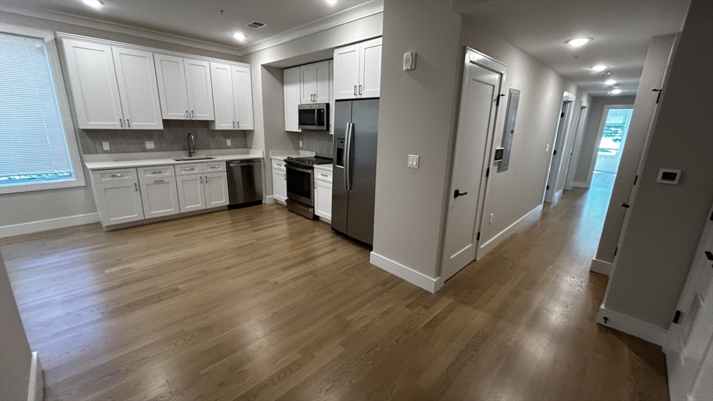 104-106 Warren St. 6