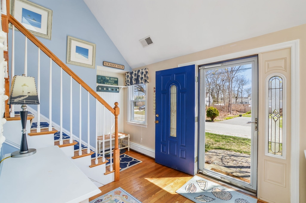 28 Chestnut St