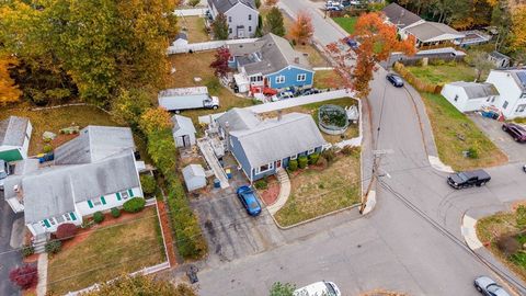 1 Clark Cir Randolph MA 02368