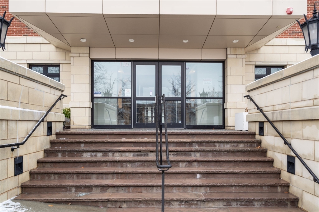 1501 Commonwealth Ave 304