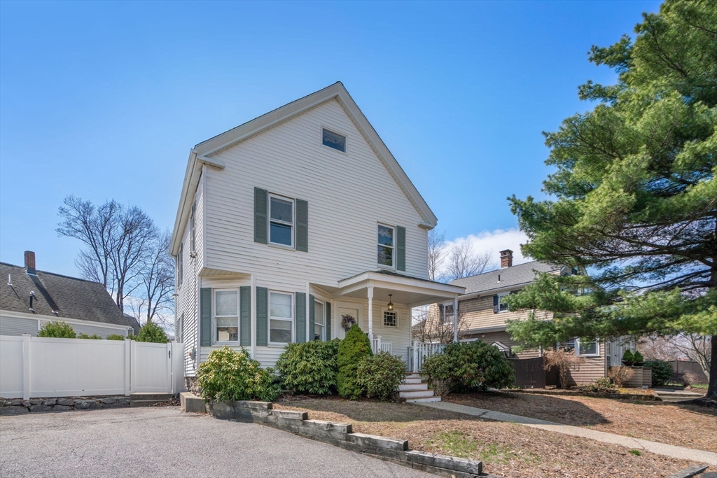 181 Dedham Ave