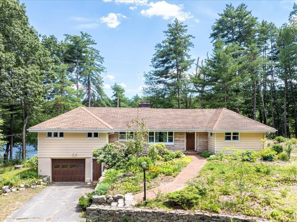 13 Shore Ave