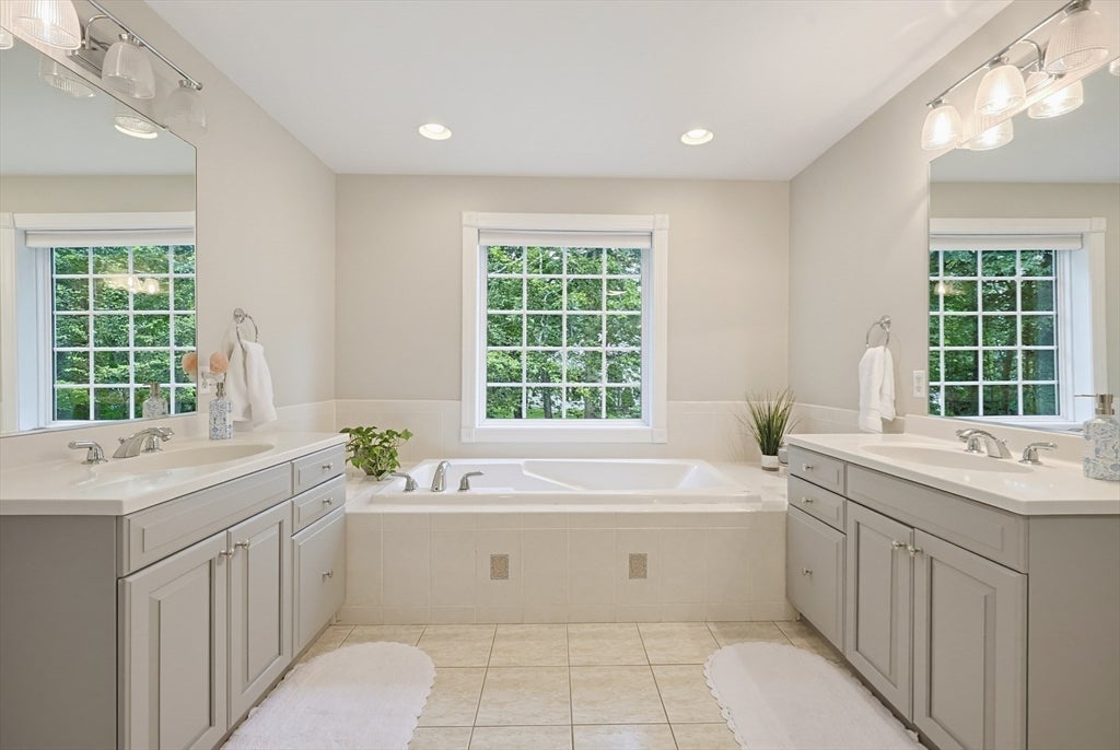 31 Hockanum Rd, Hadley, MA Photo #24
