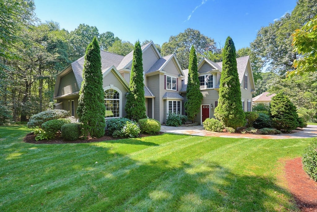 31 Hockanum Rd