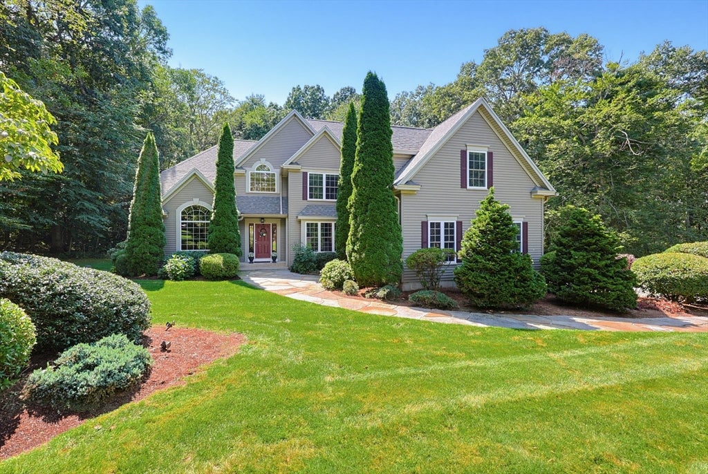 Photo of 31 Hockanum Rd, Hadley, MA