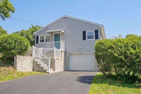 Photo of 32 Josephine Ave, Methuen, MA 01844 (MLS # 73480563)