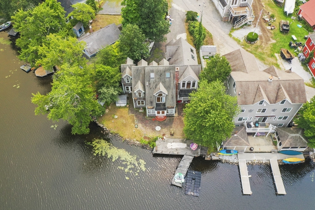 9 Lakeside Avenue