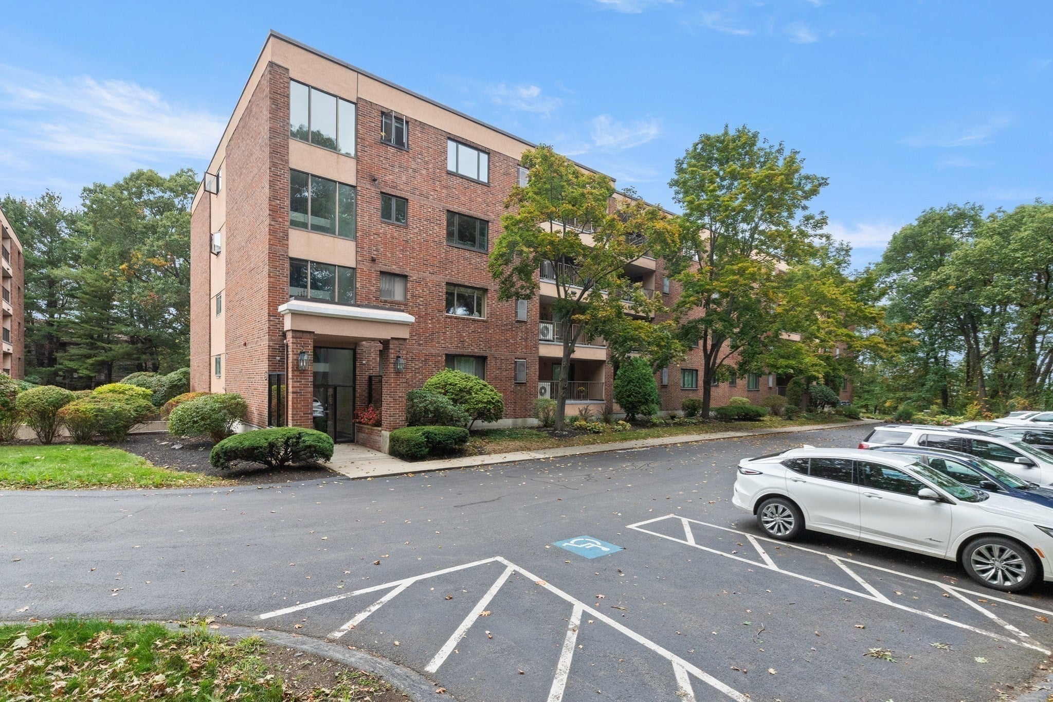 9 Ledgewood Way #32, Peabody, MA, 9 Ledgewood Way #32, Peabody, MA Photo #3