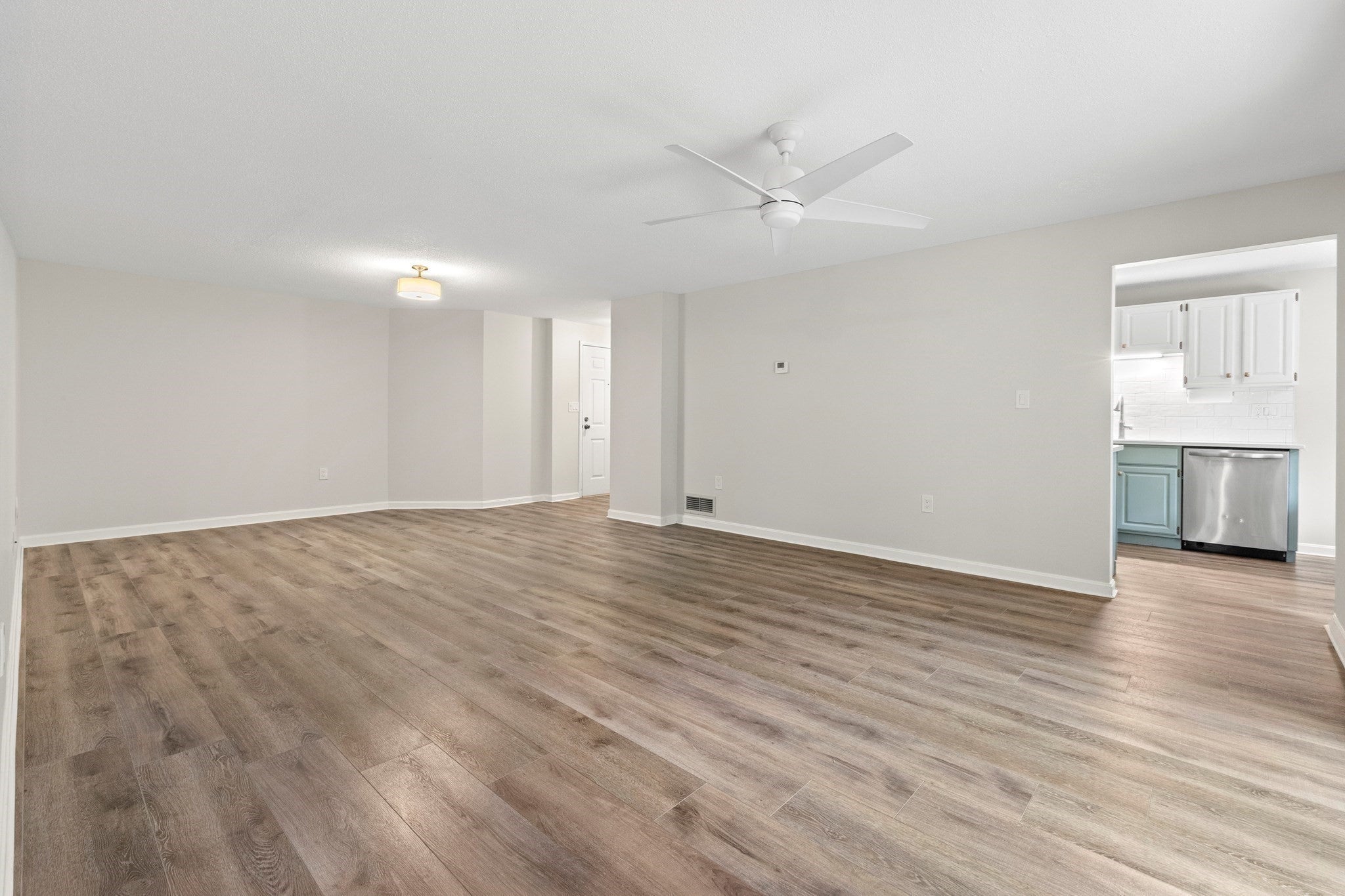 9 Ledgewood Way #32, Peabody, MA, 9 Ledgewood Way #32, Peabody, MA Photo #10