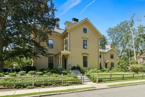 Photo of 4 Berkeley Street, Cambridge, MA 02138 (MLS # 73158889)