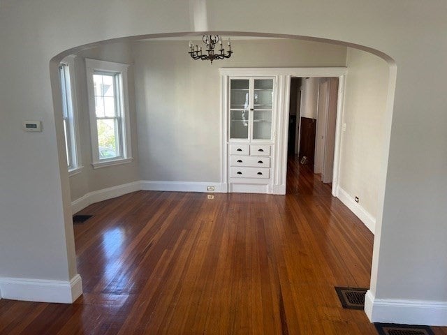 51 Windsor Rd 1