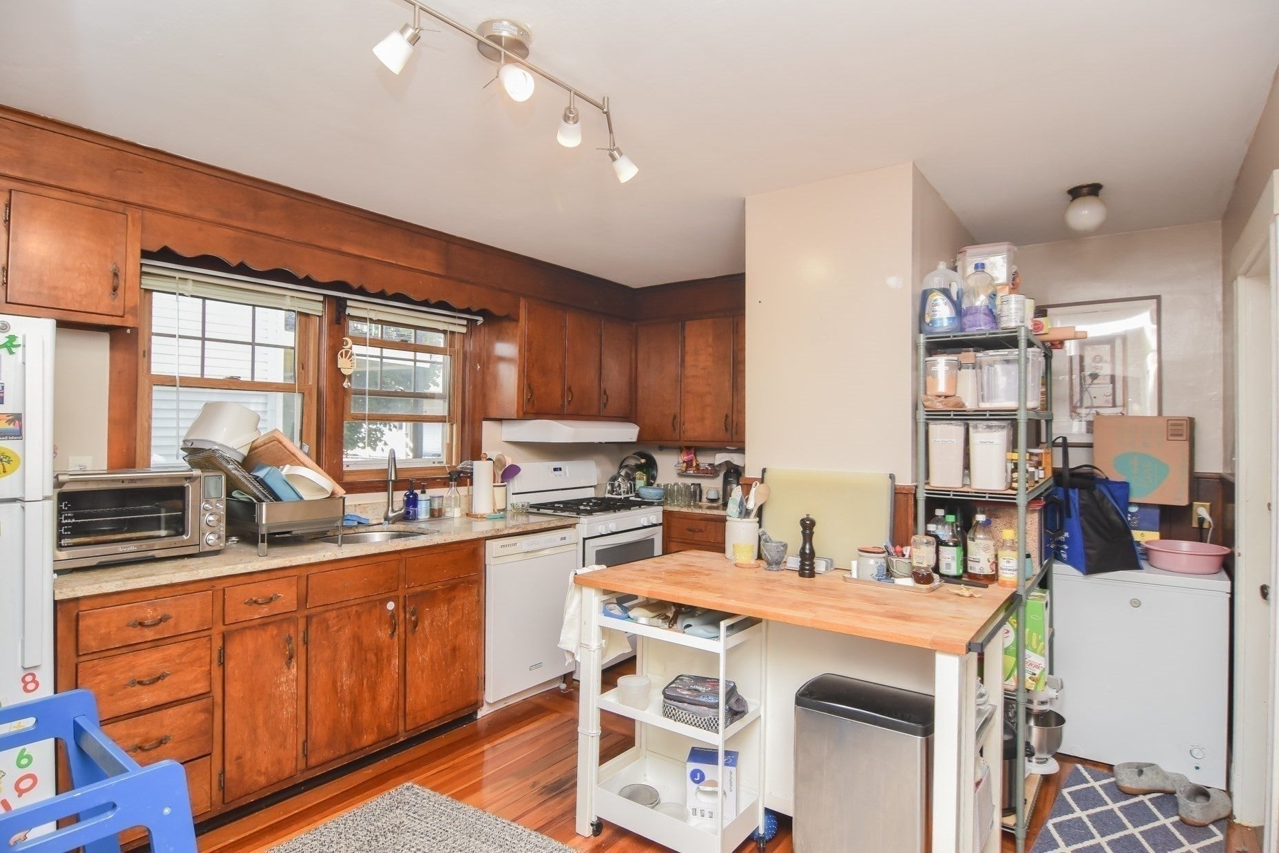 51 Windsor Rd #1, Medford, MA Photo #9