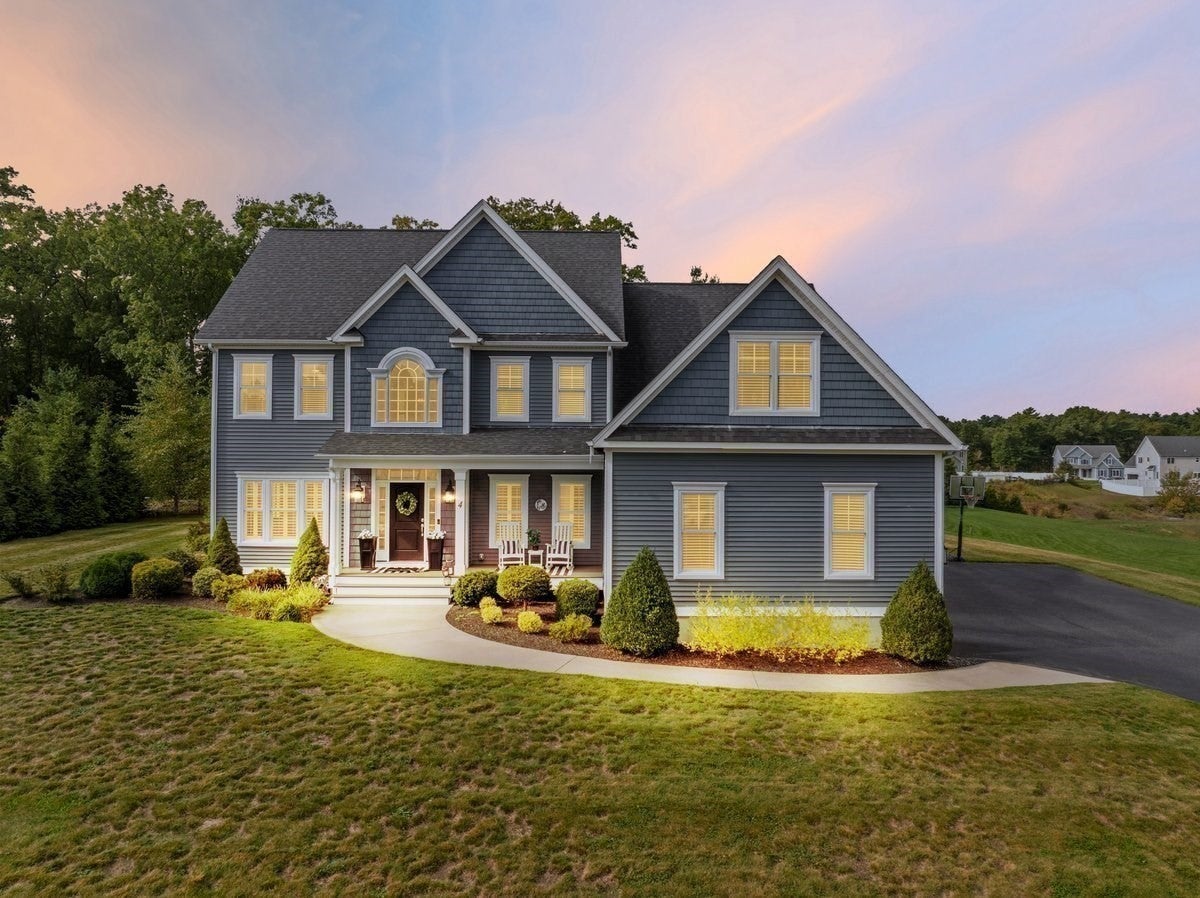 4 Oxbow Dr, Plainville, MA, 4 Oxbow Dr, Plainville, MA Photo #2
