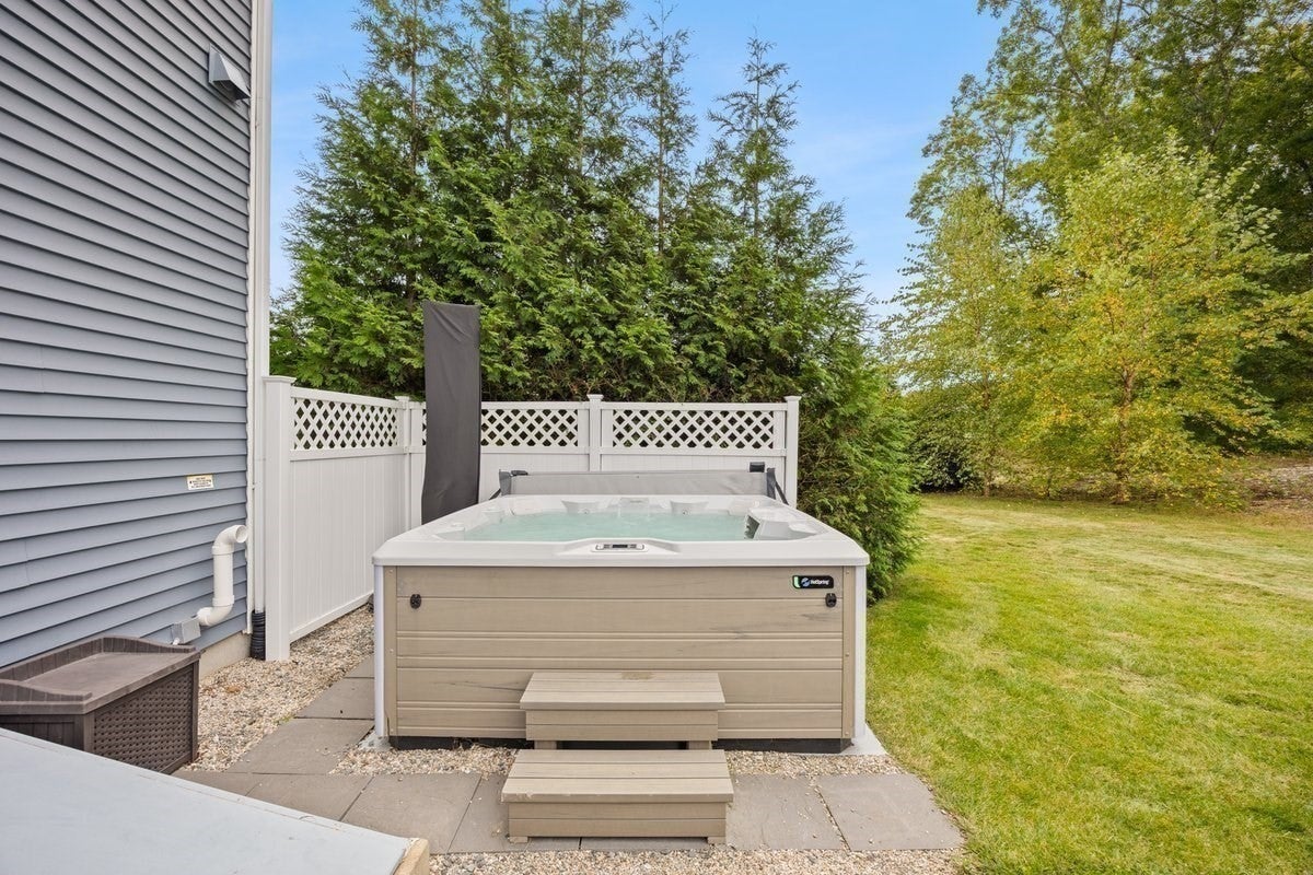 4 Oxbow Dr, Plainville, MA, 4 Oxbow Dr, Plainville, MA Photo #10