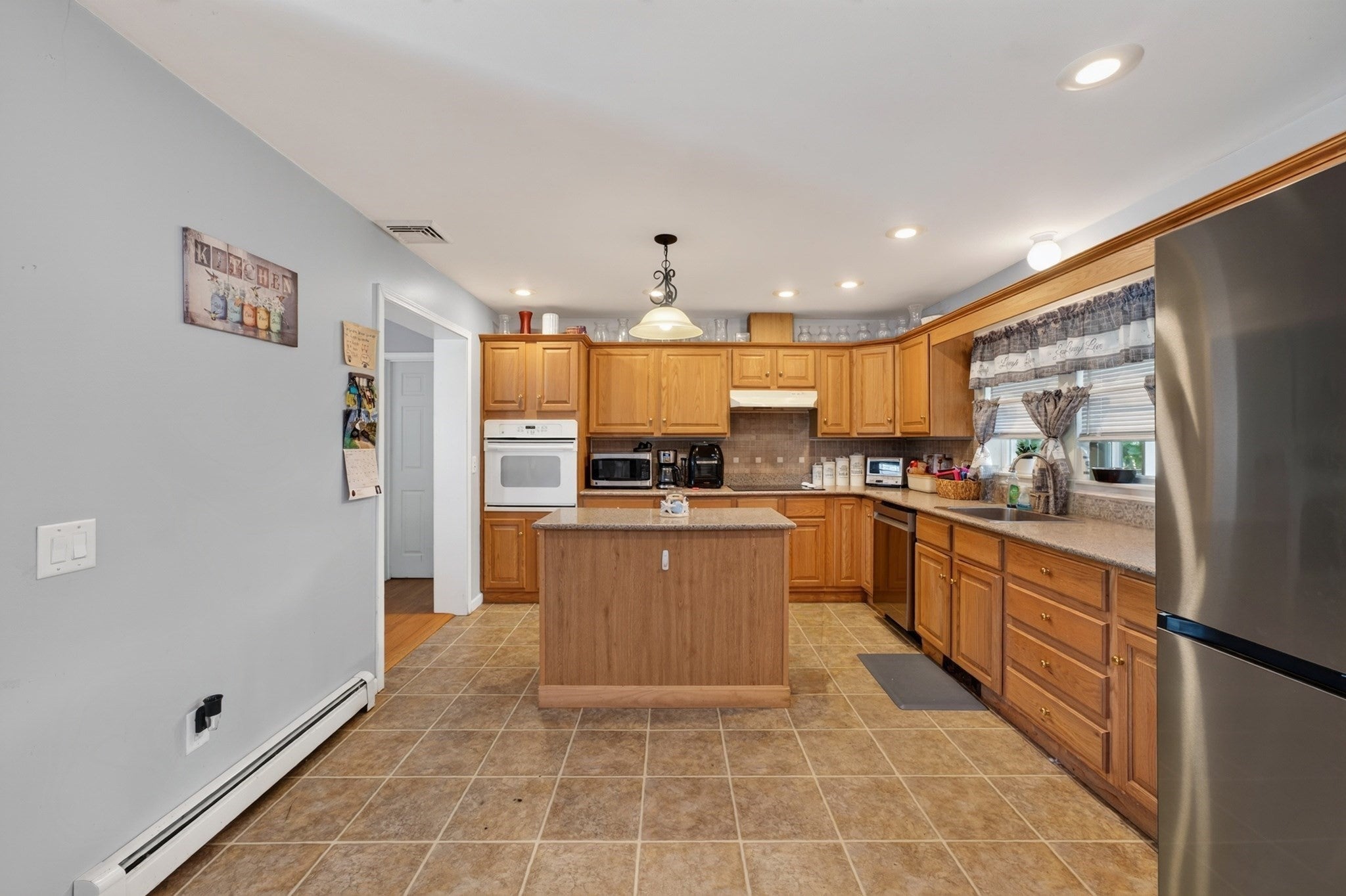 550 South St, Somerset, MA, 550 South St, Somerset, MA Photo #9
