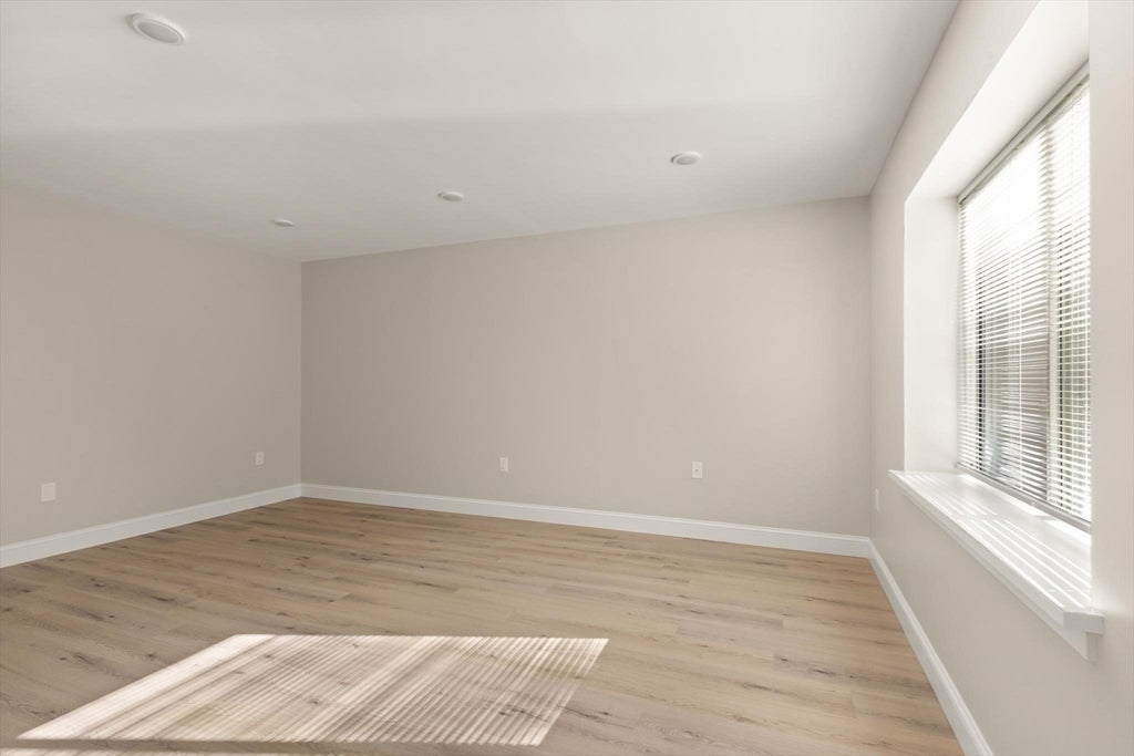 100 Place Ln #169, Woburn, MA Photo #19